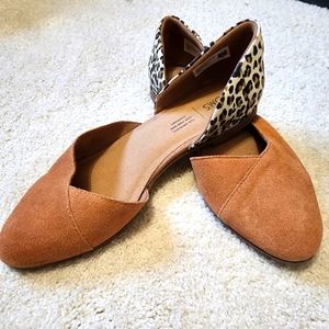 Toms Jutti suede flats